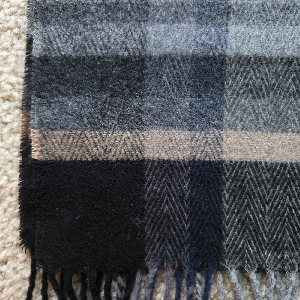 NWOT Cashmere Plaid Scarf - Picture 5 of 6
